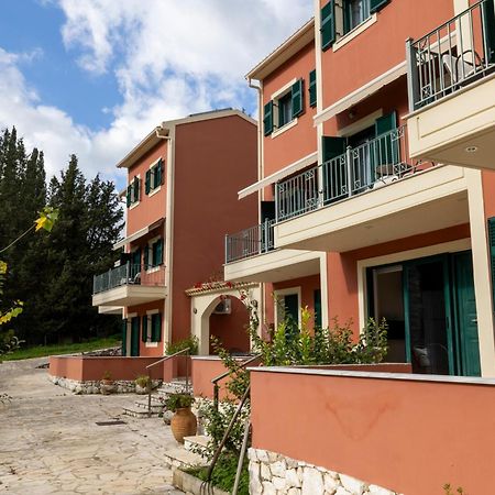 Vivi'S Apartments Agia Efimia Exterior photo